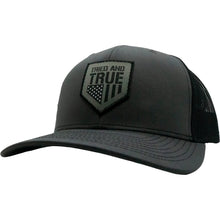 Load image into Gallery viewer, T/T Trucker Hat