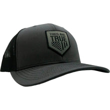Load image into Gallery viewer, T/T Trucker Hat